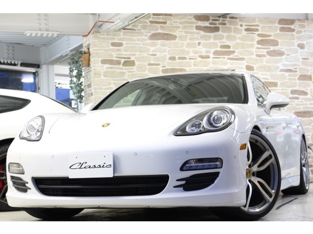 ポルシェ　パナメーラ