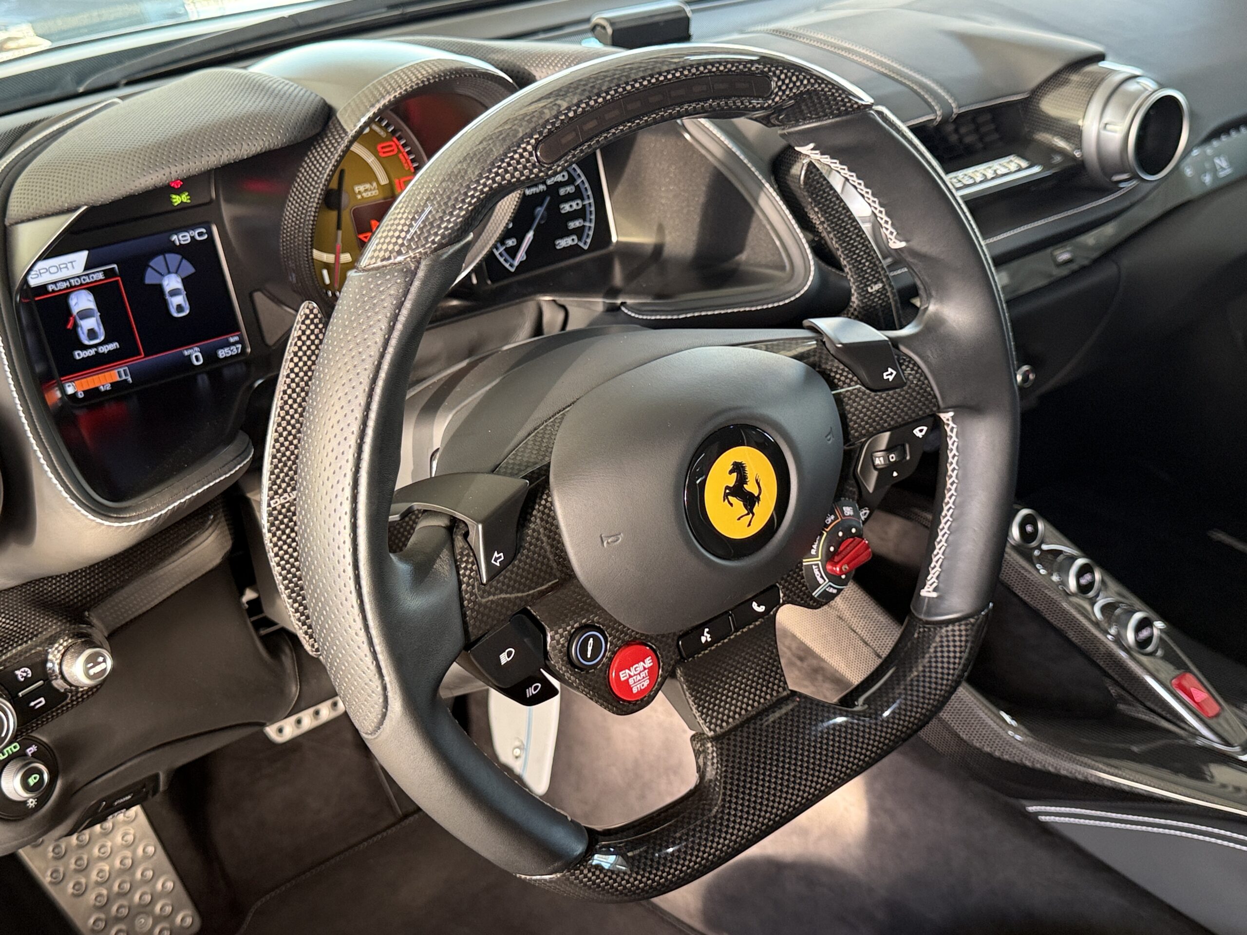 2019 フェラーリ 812スーパーファスト 買取実績