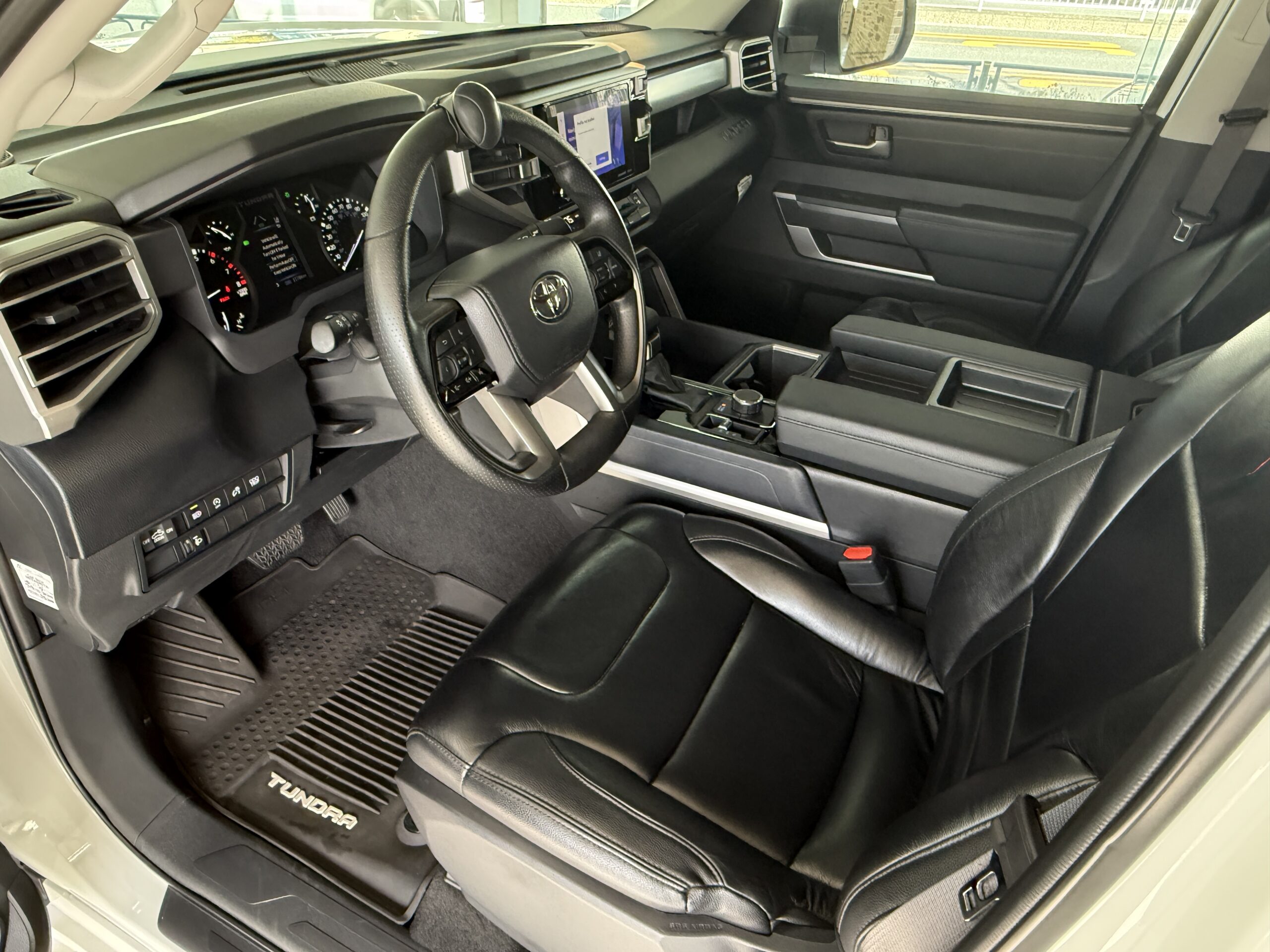 2023 米国トヨタ タンドラ クルーマックス SR5 買取実績