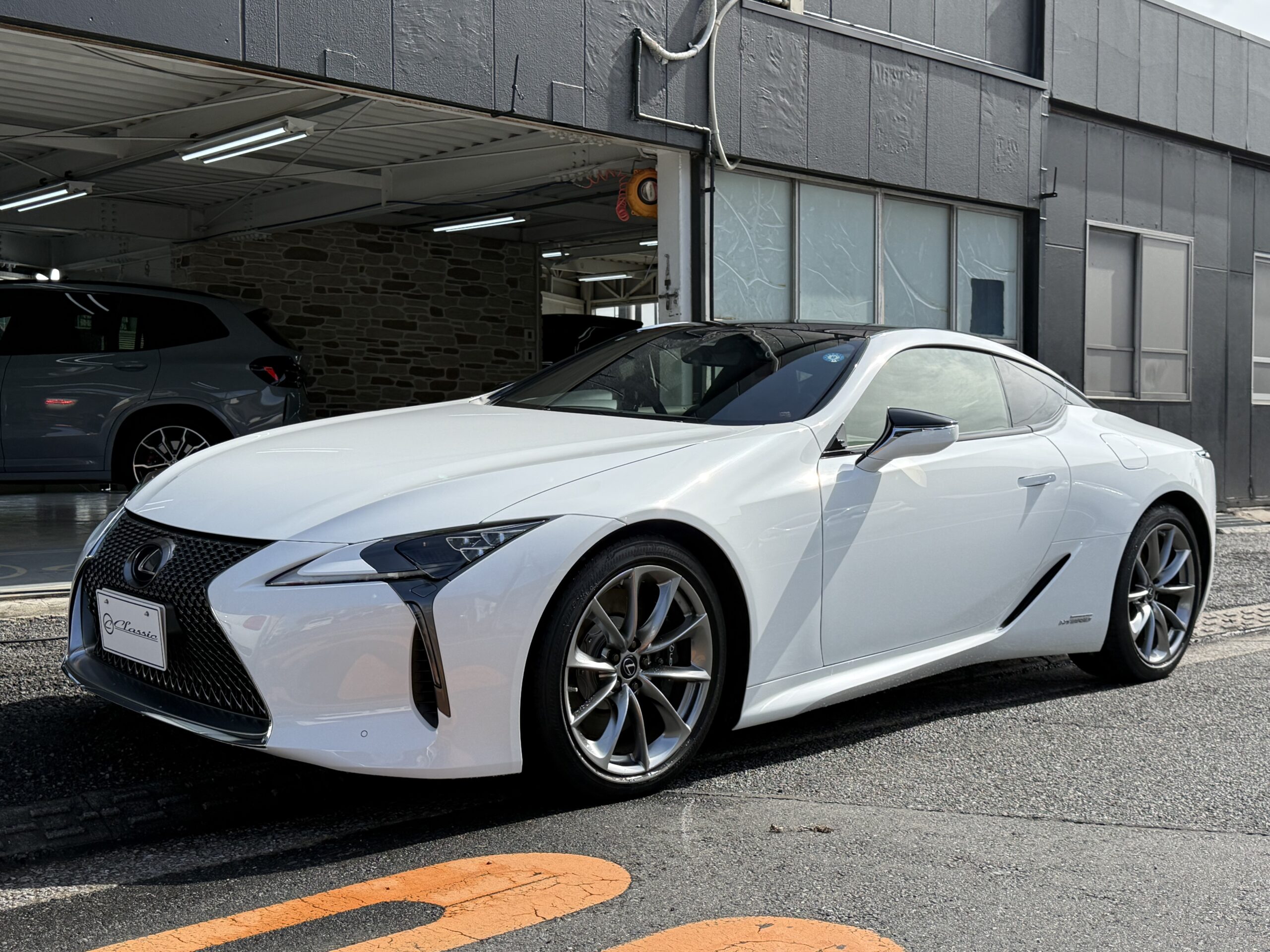 レクサス LC500h Lパッケージ 外装フロント